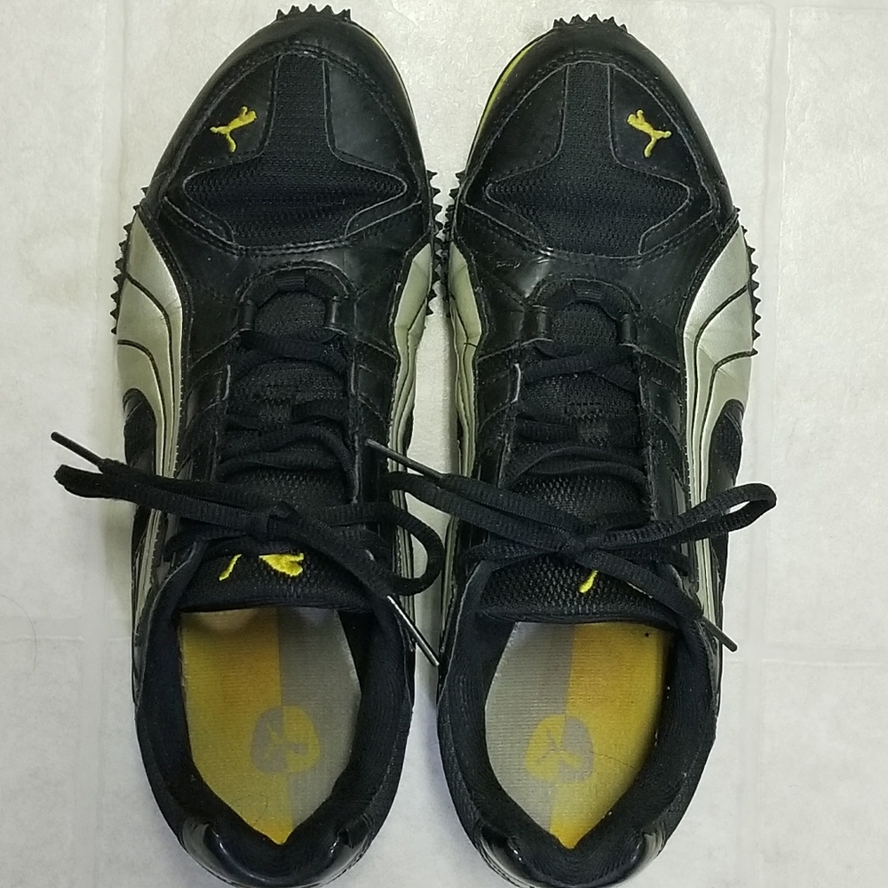 Sneakers - Picture 2 of 3